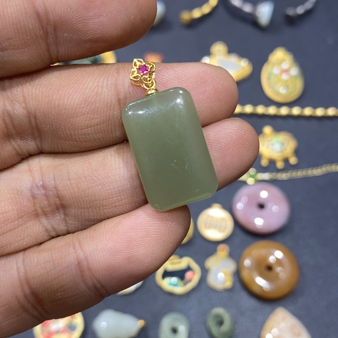 和田玉颈饰银S925镀金镶嵌