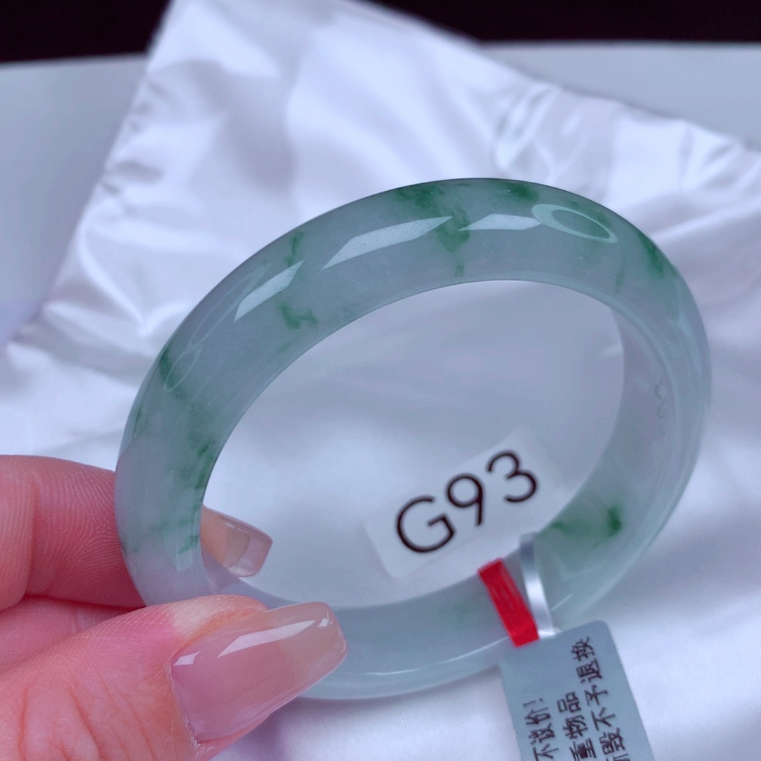 翡翠未镶嵌手镯手镯