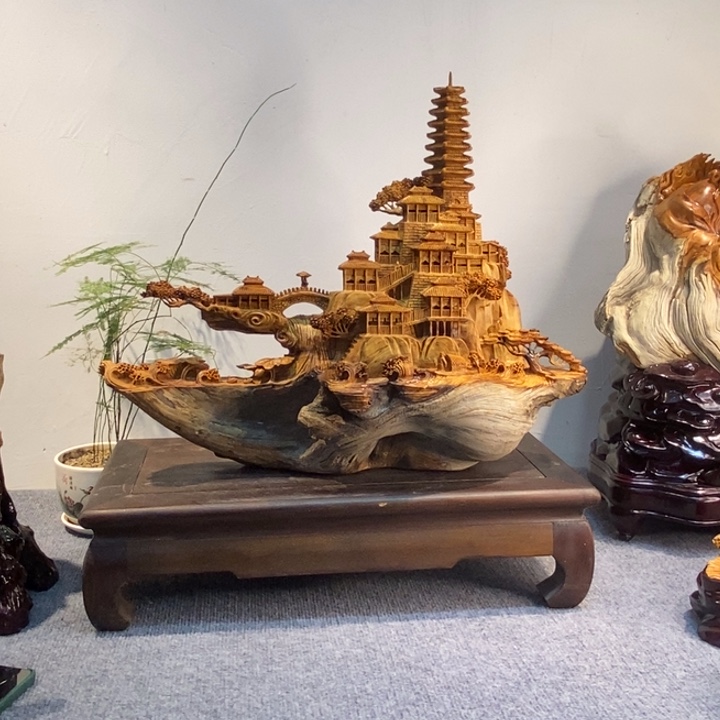 柏木大****长工艺品摆件