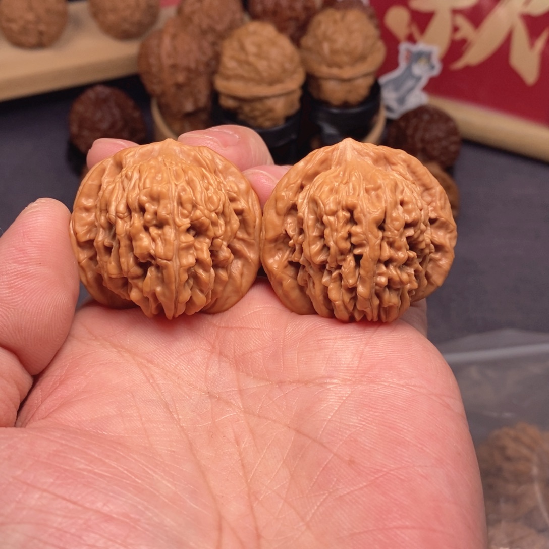 文玩核桃把件玩家必备系列40尺挂月峰四座楼