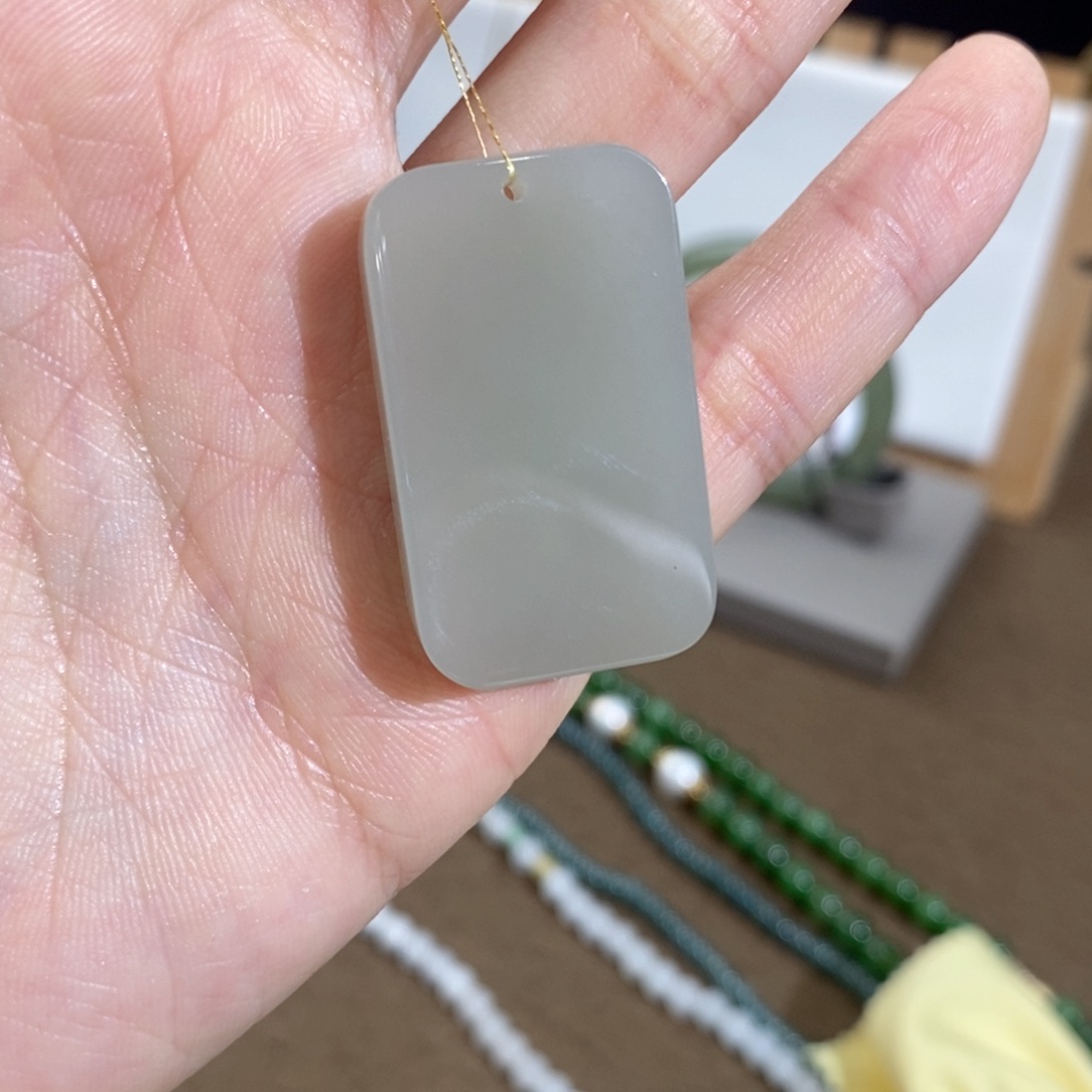 和田玉颈饰未镶嵌Cs