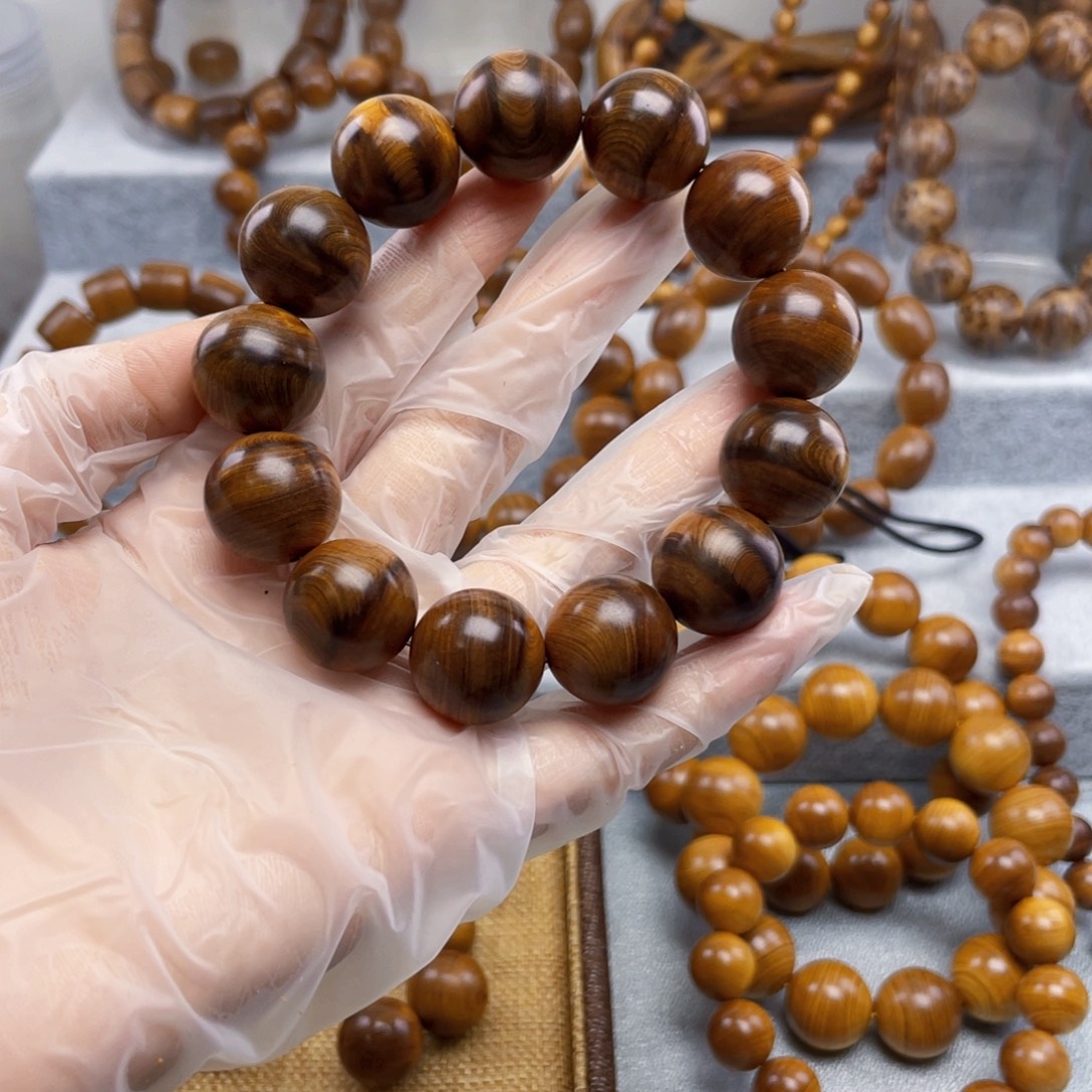 清***水柏木（崖柏）太行崖柏1.8黑油香料微瑕