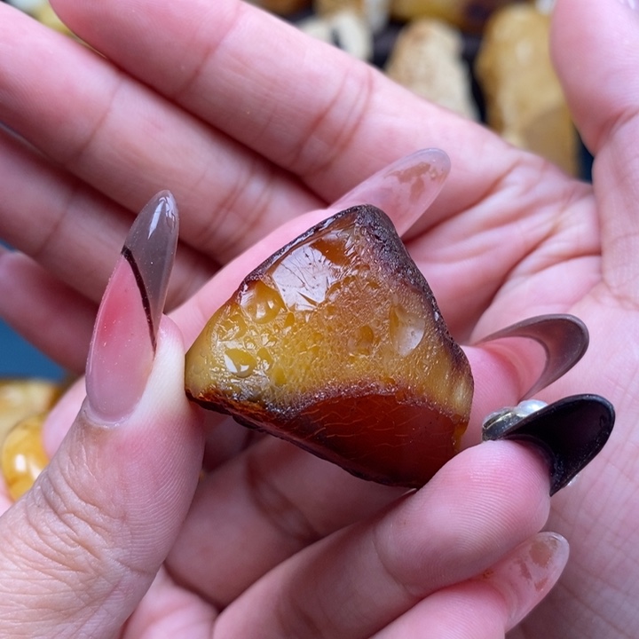 定制琥珀未镶嵌蜜蜡