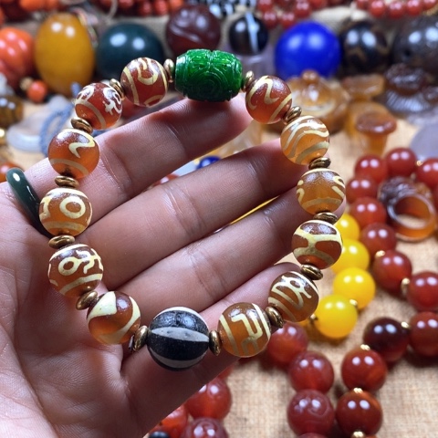 玛瑙/玉髓挂件未镶嵌