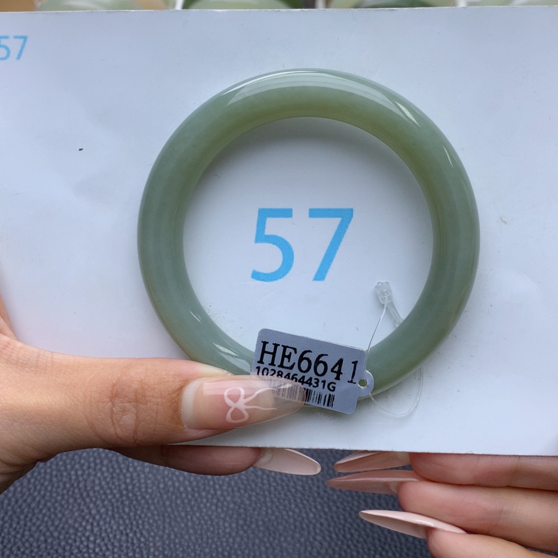 和田玉手镯未镶嵌小*米