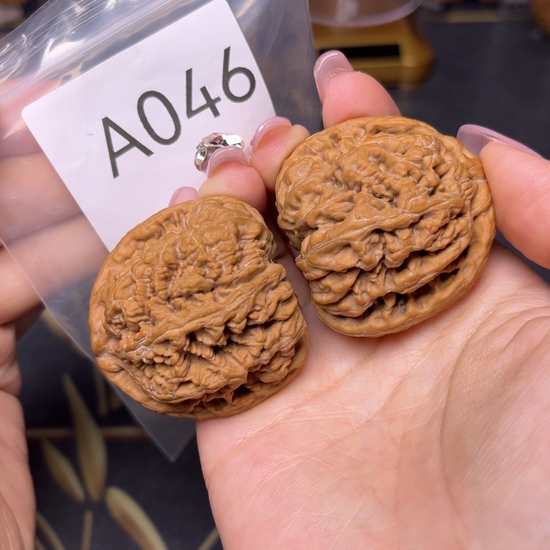 文玩核桃吊坠大粗筋44.5全品