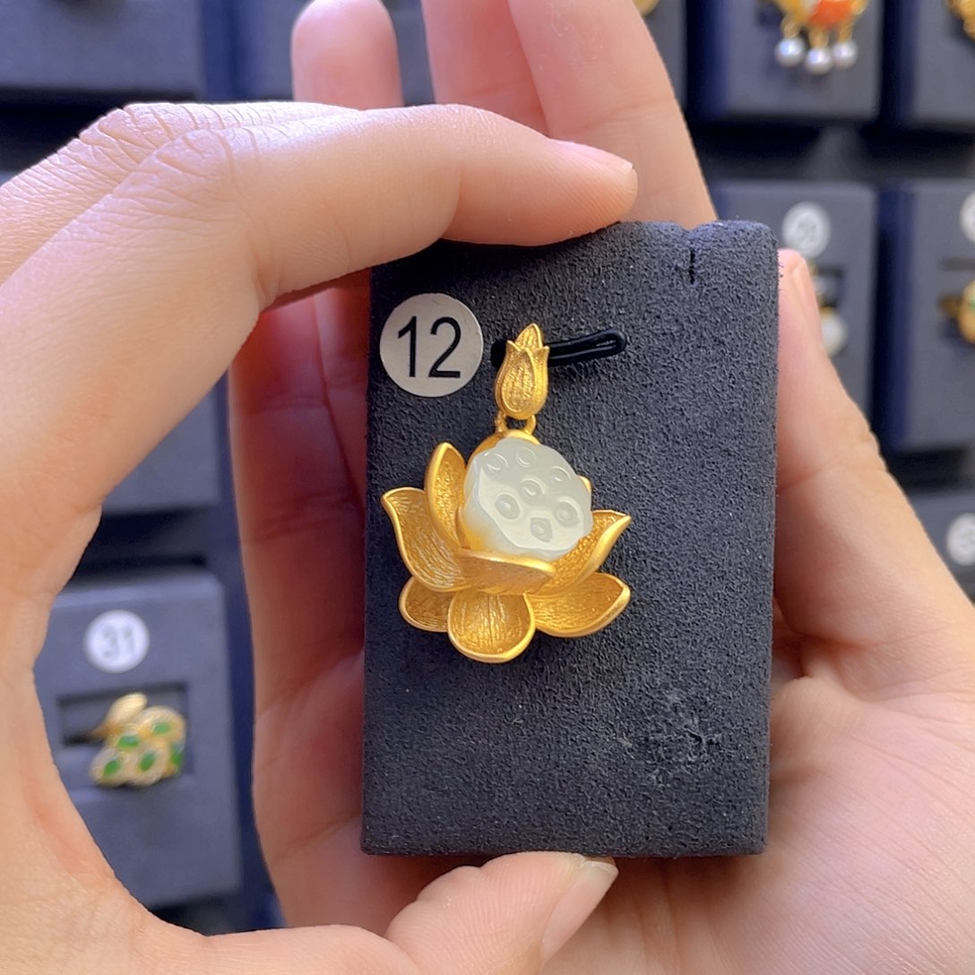 和田玉颈饰银S925镀金镶嵌