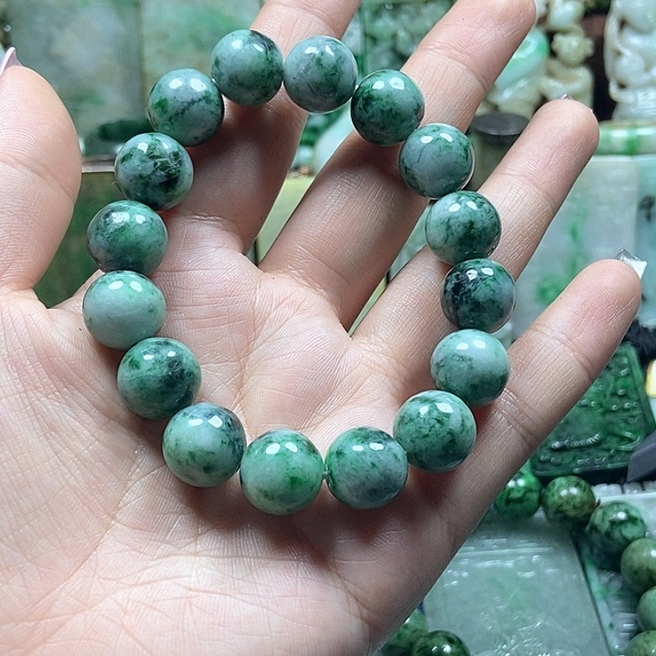 翡翠颈饰未镶嵌00000000000