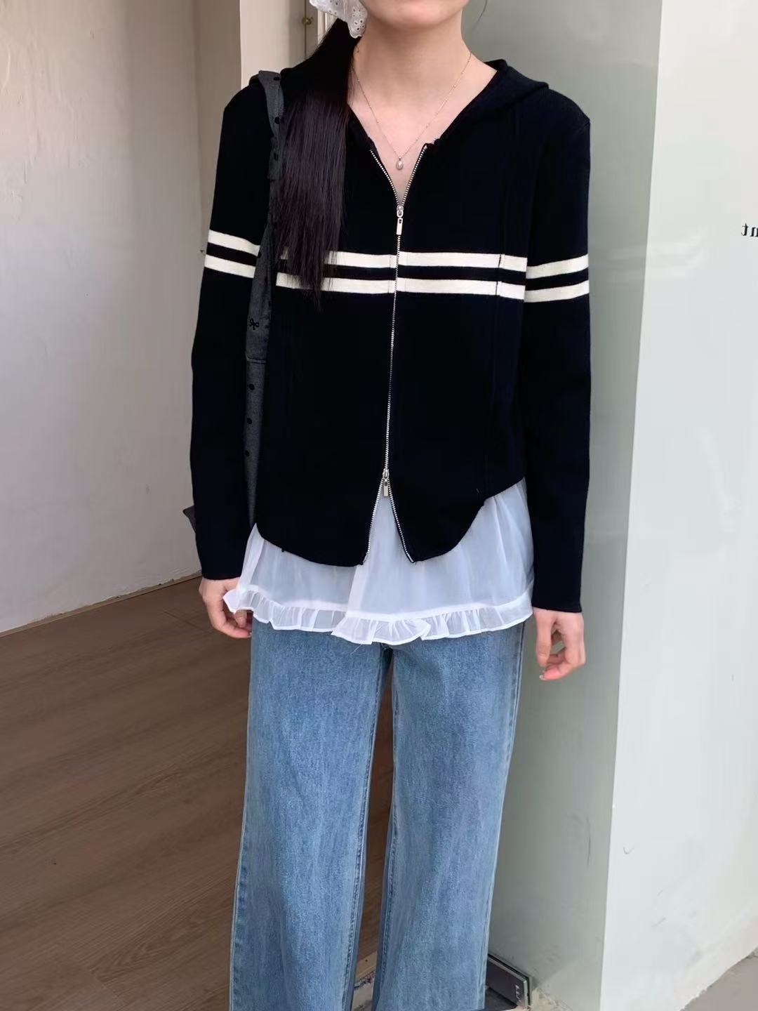 春秋新款撞色拼接条纹圆领开衫上衣小众设计长袖休闲百搭针织女