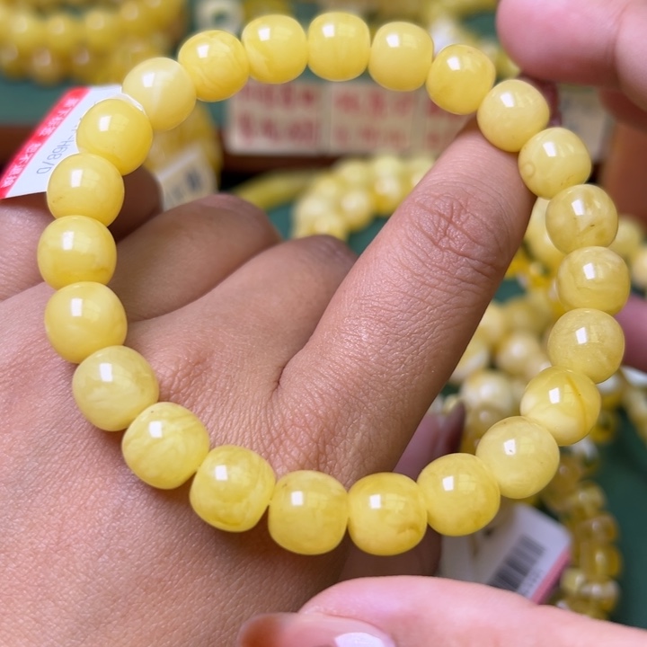 蜜蜡未镶嵌珠宝奇石