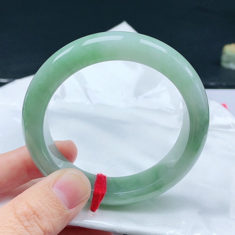 【闪购商品】翡翠手镯未镶嵌天然翡翠手镯