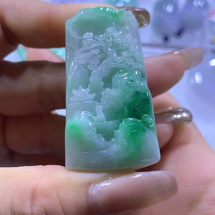 翡翠未镶嵌颈饰天然翡翠A货吊坠