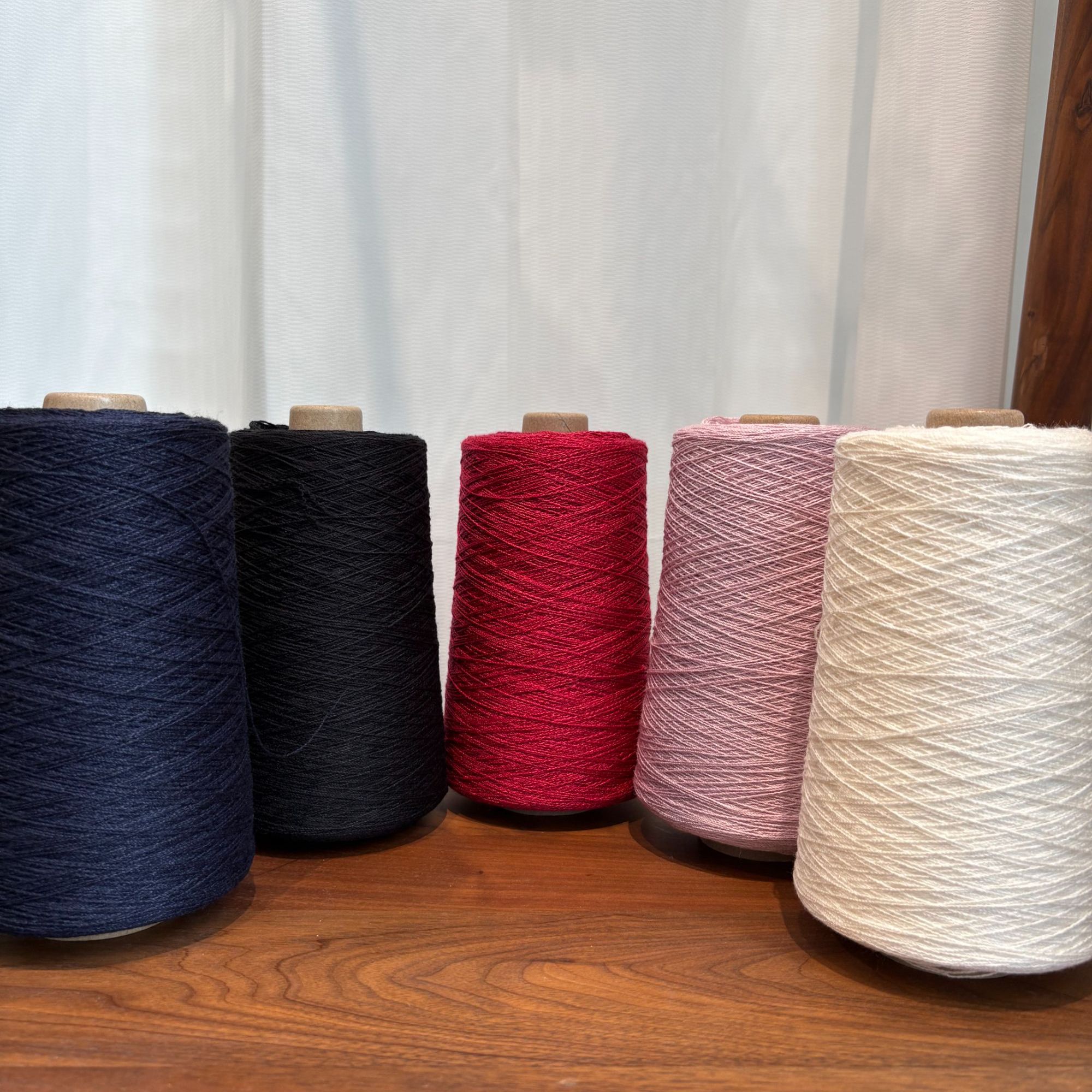 日本香油线手工编织多色手编牛仔弹力蚕丝线细线编织线缝纫线