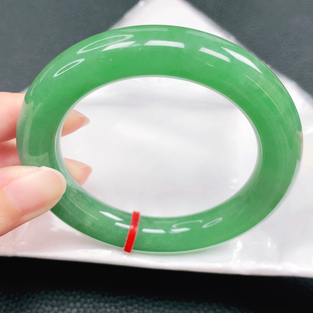 翡翠未镶嵌手镯55圈