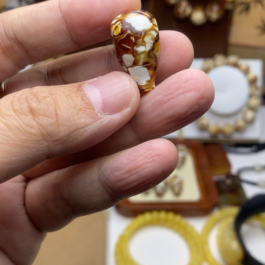 嘎***斯13沁色精工三通一个
