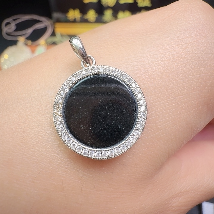 定制翡翠未镶嵌墨翠