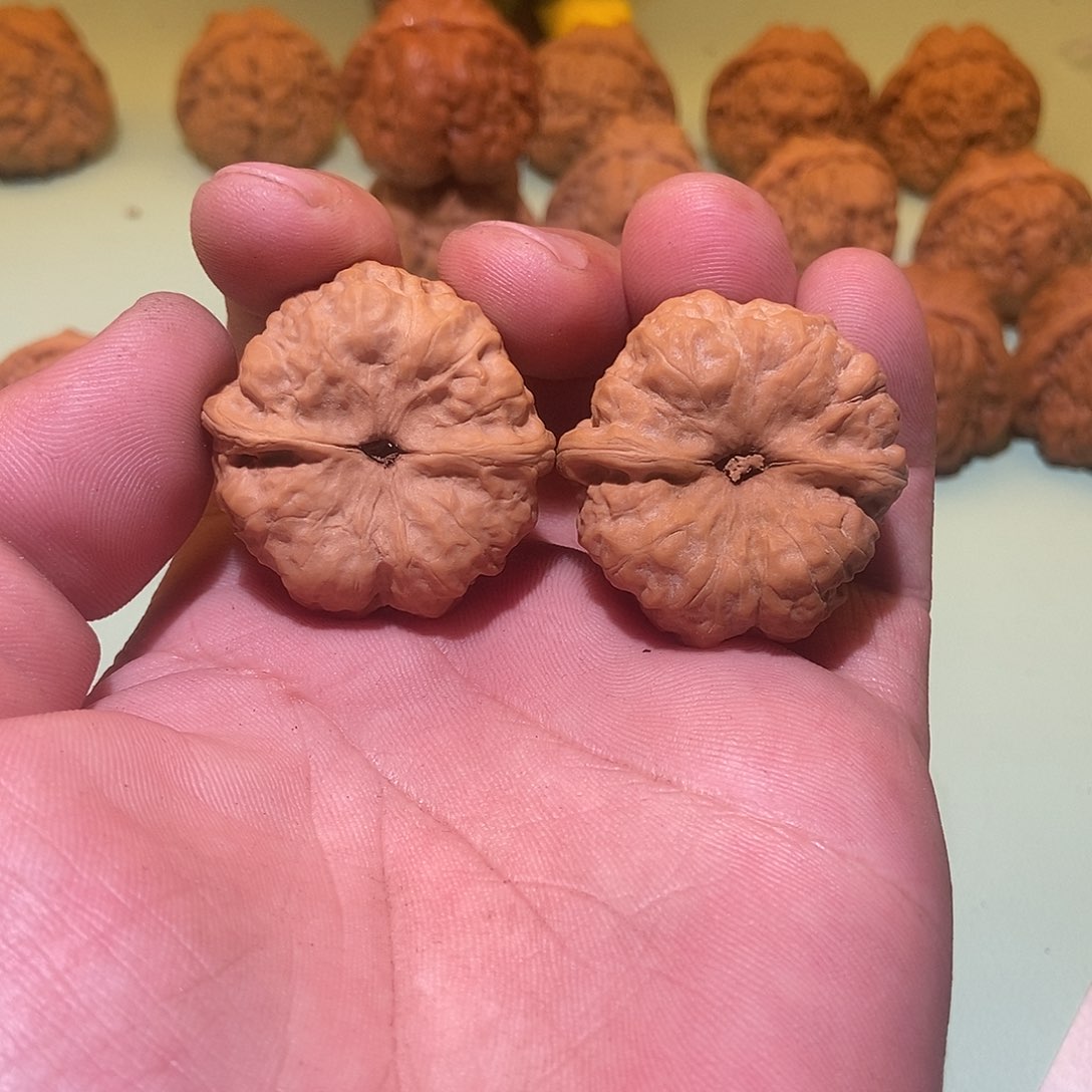 文玩核桃吊坠临*月蛤蟆头36全品