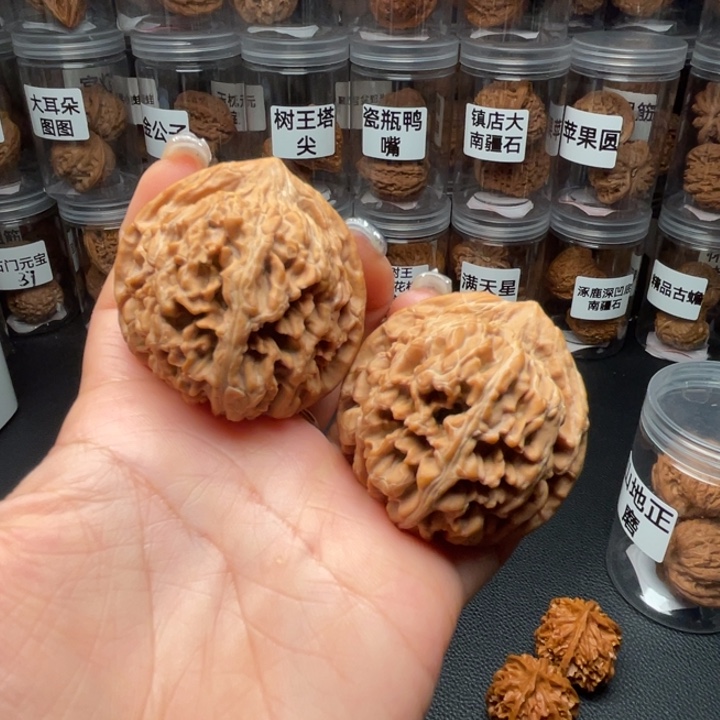 吊坠文玩核桃玉麒麟45