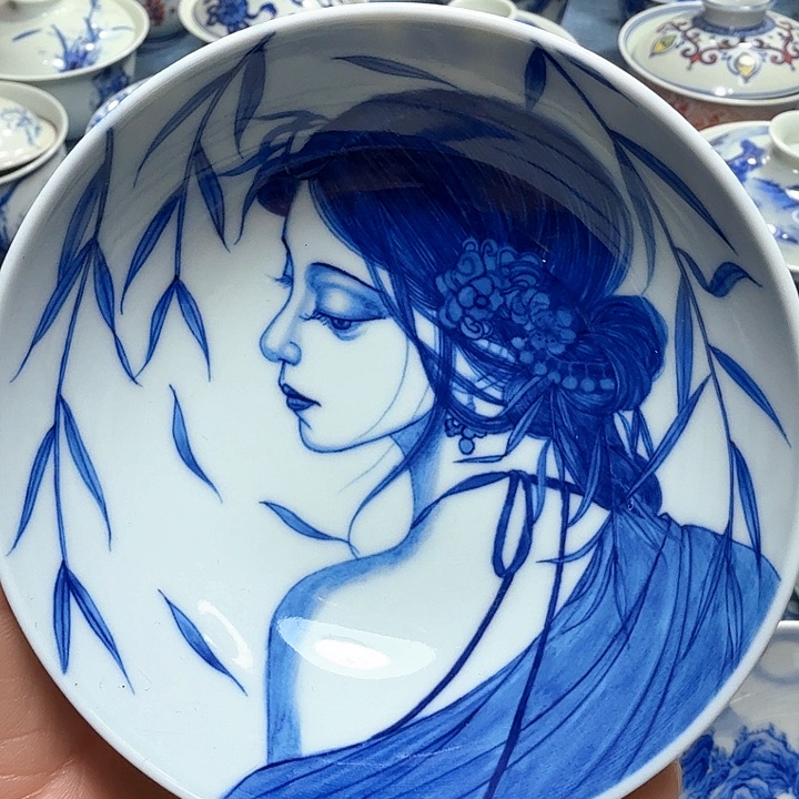 杯手绘青花美女普洱杯