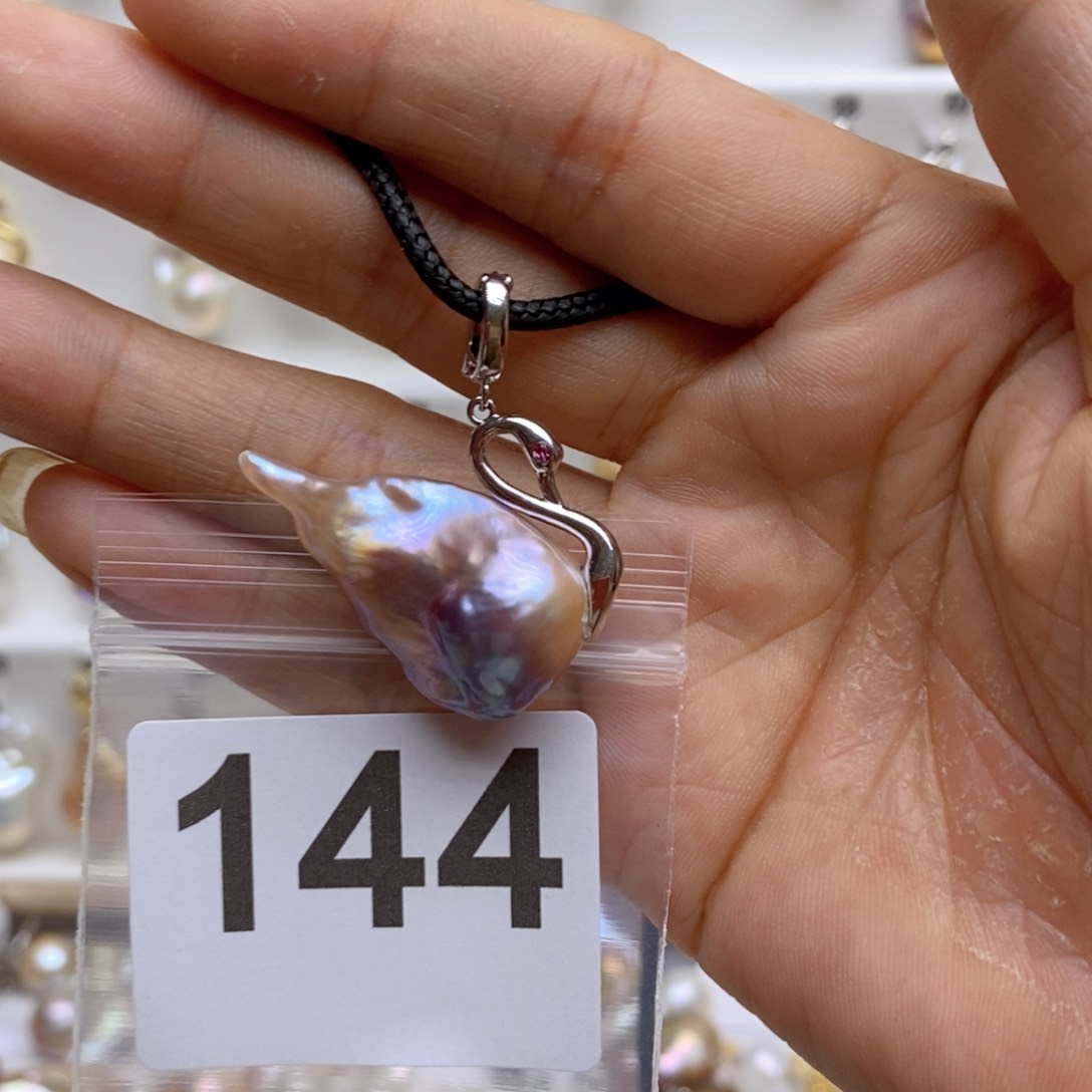 淡水珍珠颈饰银S925镶嵌144