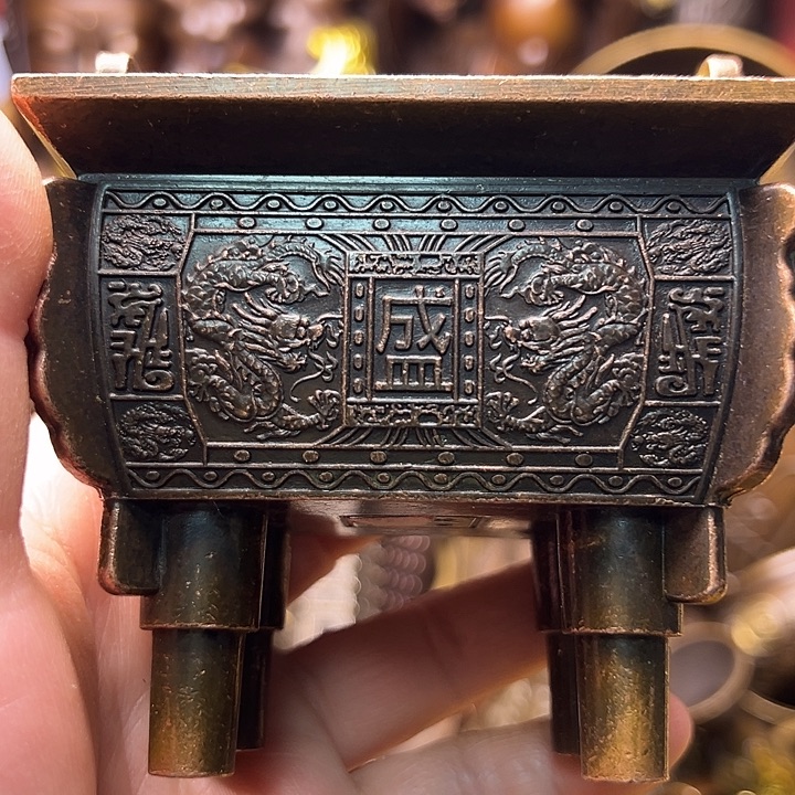 铜12335587888889988888