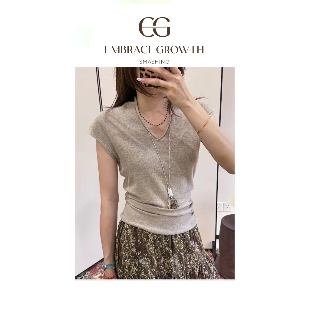 卷边小飞袖/EMBRACE GROWTH/25春夏 简约小众V领针织 25AS092