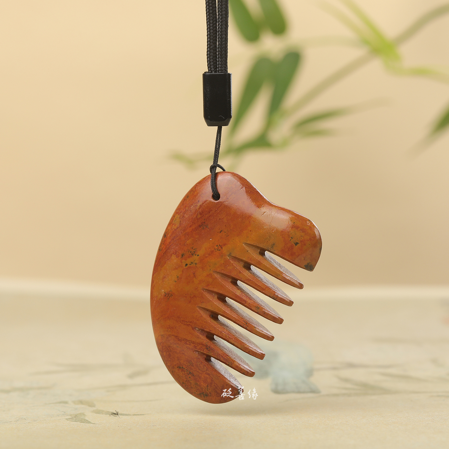 小梳子天然泗水砭石头部头疗按摩多功能梳子原石切割打磨精品无暇