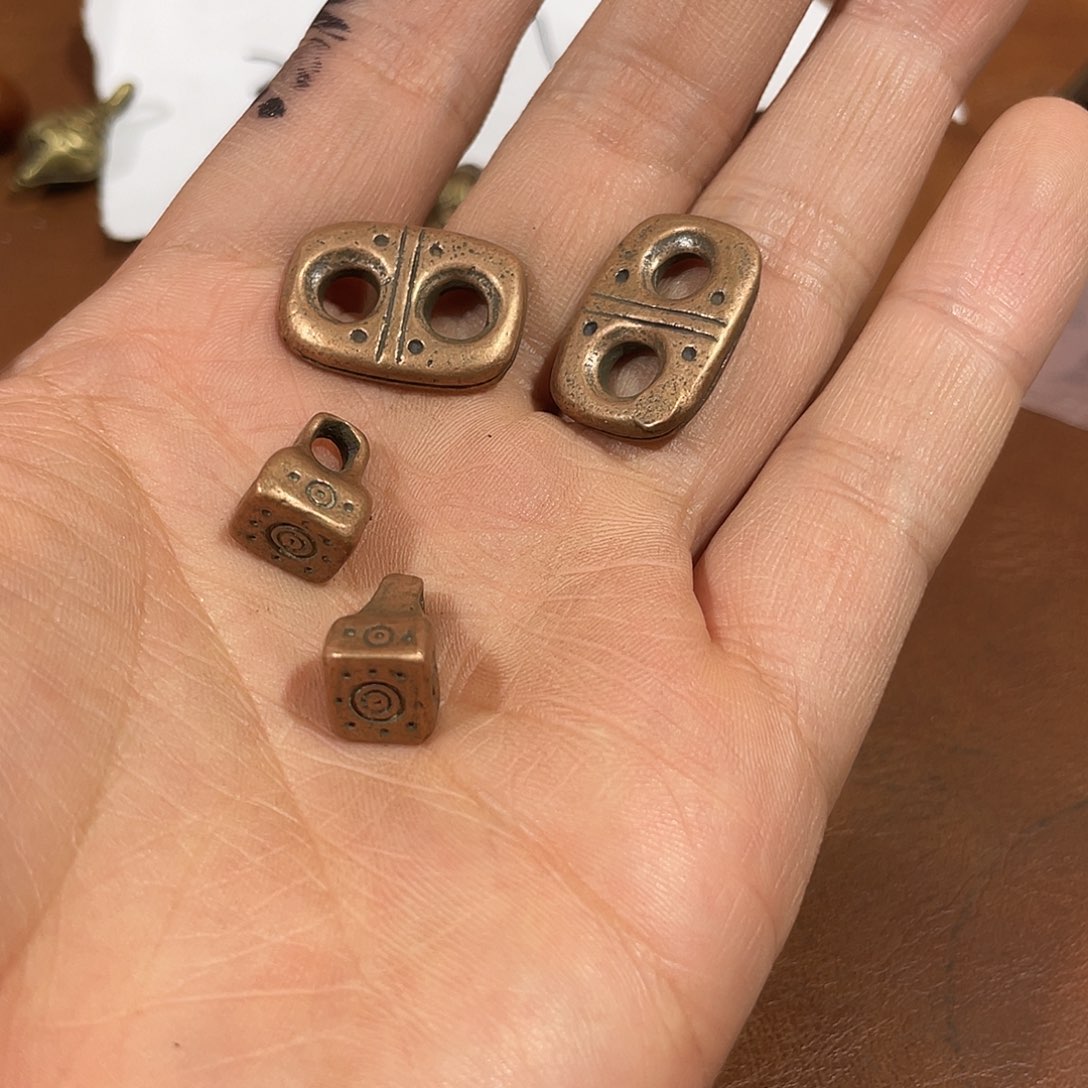 东西很好看很好看