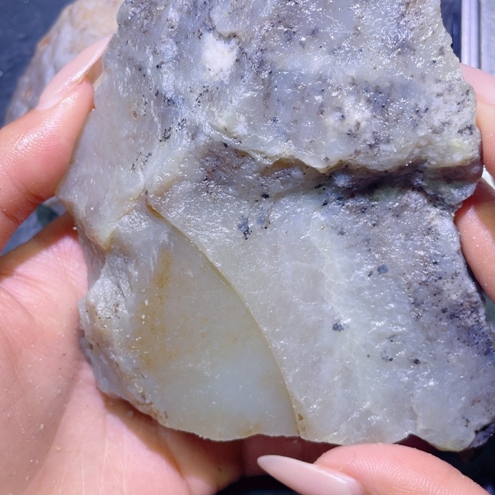 和田玉未镶嵌珠宝半成品