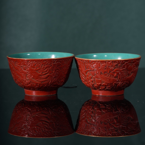 创汇仿大漆剔红龙纹凤纹对杯