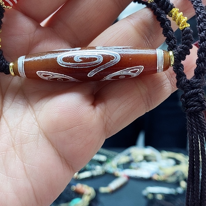 玛瑙/玉髓颈饰合金