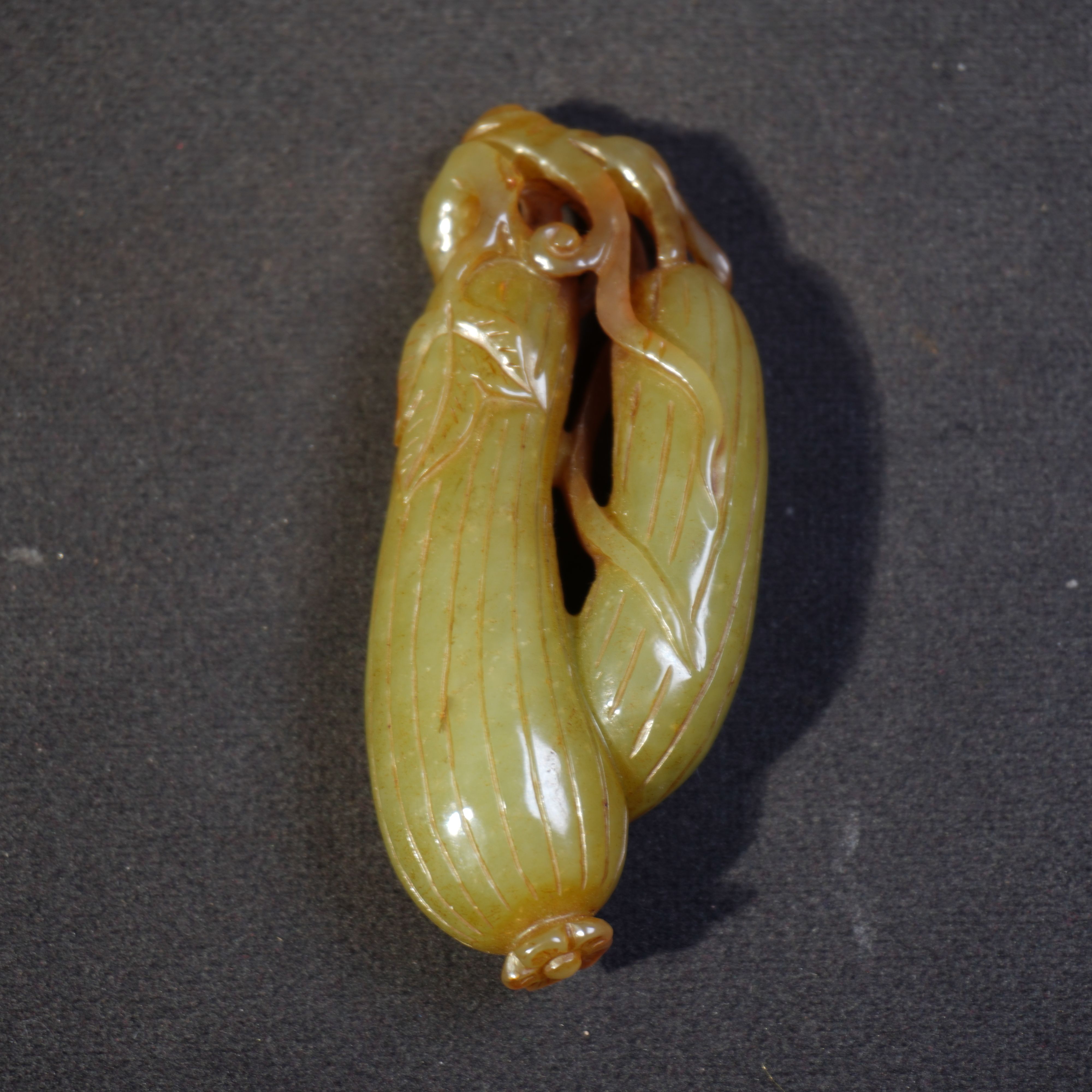 9NU23  清 和田玉瓜瓞绵绵