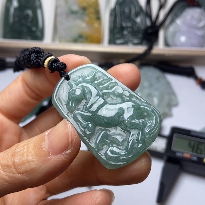 翡翠未镶嵌挂件翡翠
