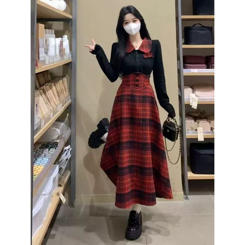 学院风红色格子娃娃领正肩连衣裙女2025秋装收腰甜辣半身长短裙