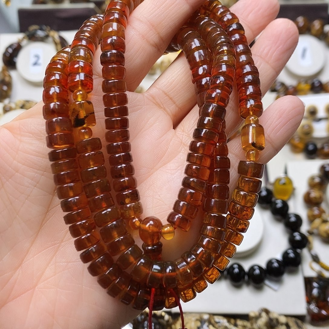 琥珀未镶嵌裸石老油红8m