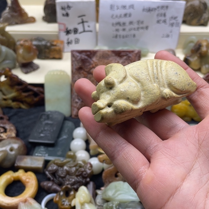 蛇纹石玉颈饰未镶嵌192