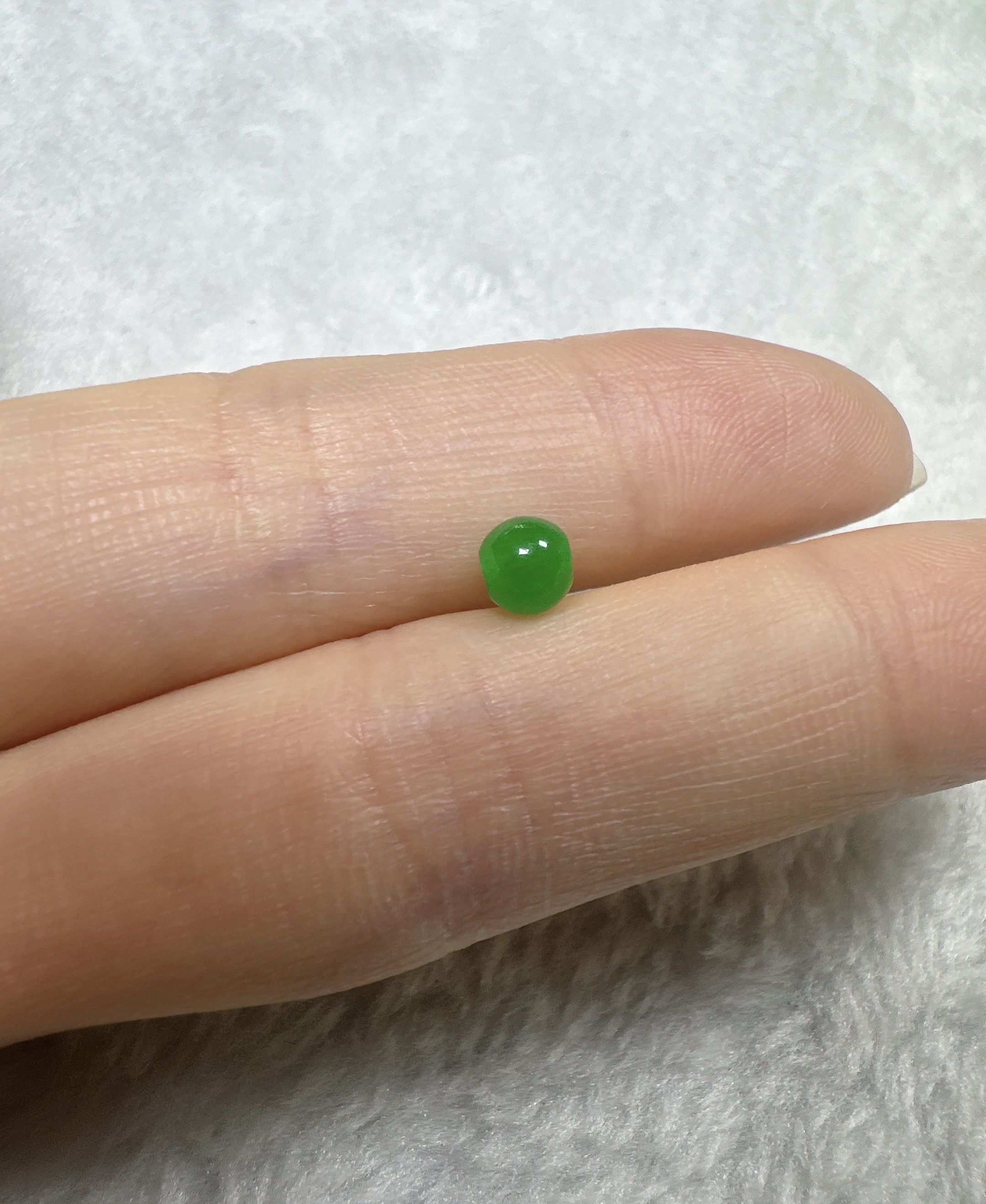 缅甸翡翠卡4+散珠批发单颗价格/多样性发其一