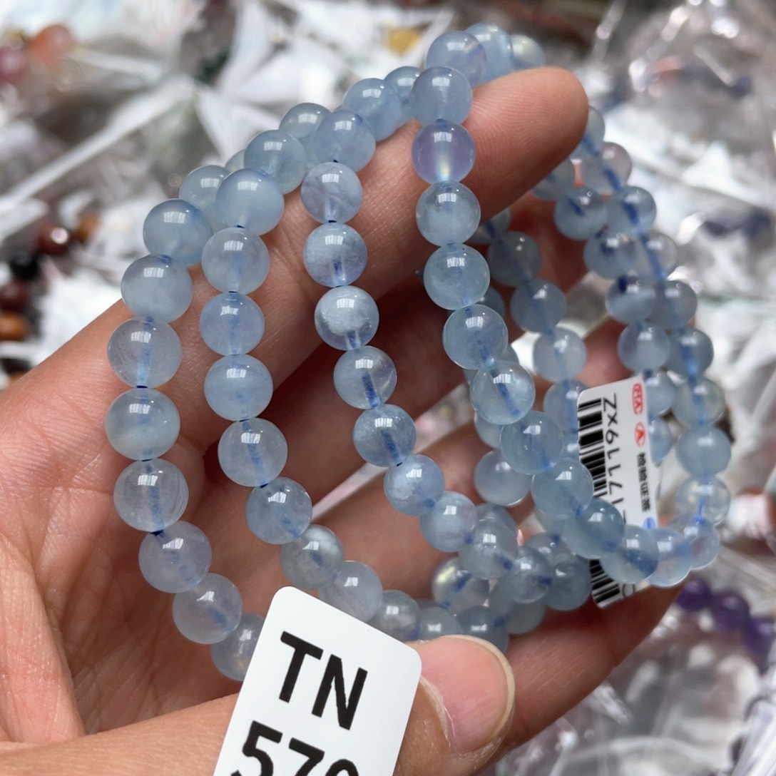 水晶多样性发一只未镶嵌