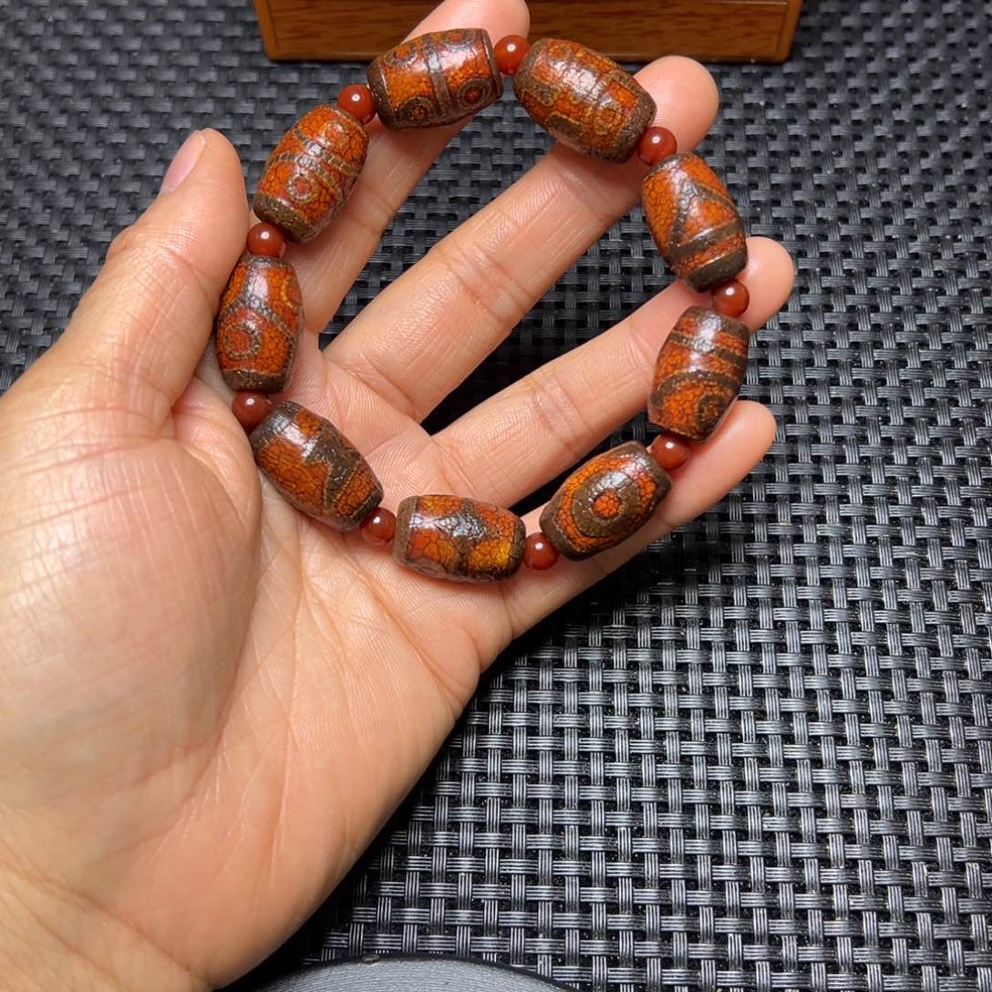 未镶嵌手链玛瑙/玉髓猪*荣