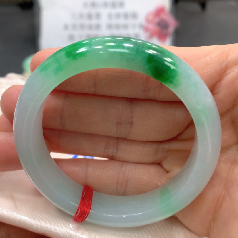【闪购商品】翡翠手镯未镶嵌翡翠