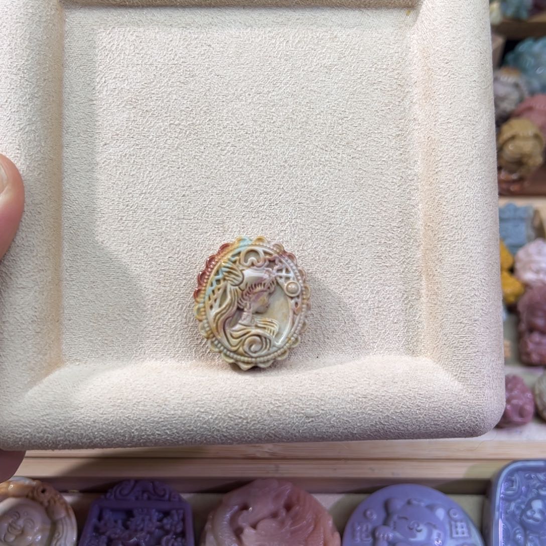香***皮石英质玉未镶嵌珠宝半成品