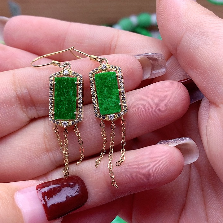 翡翠颈饰银S925镶嵌翡翠