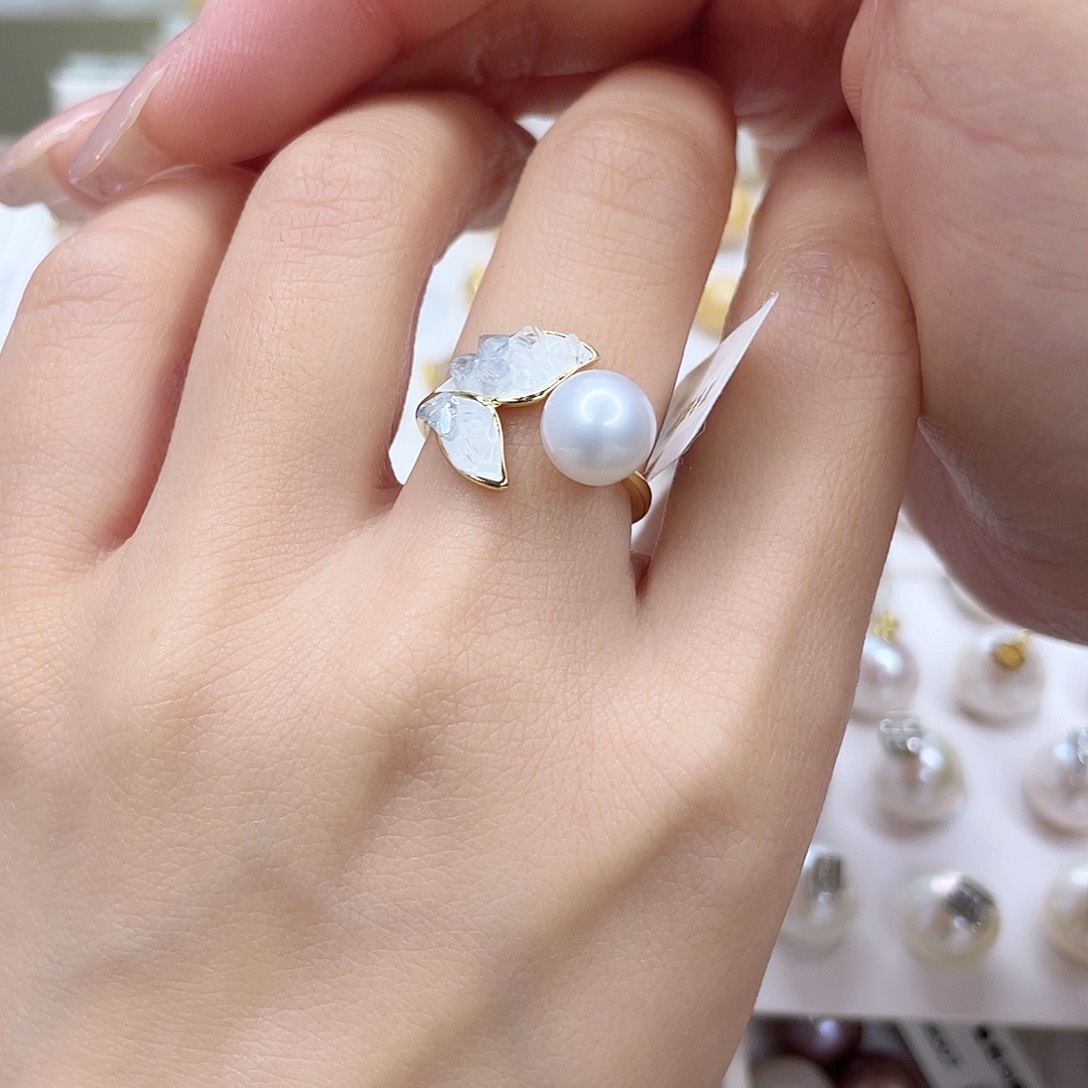 淡水珍珠未镶嵌吊坠(赠链)