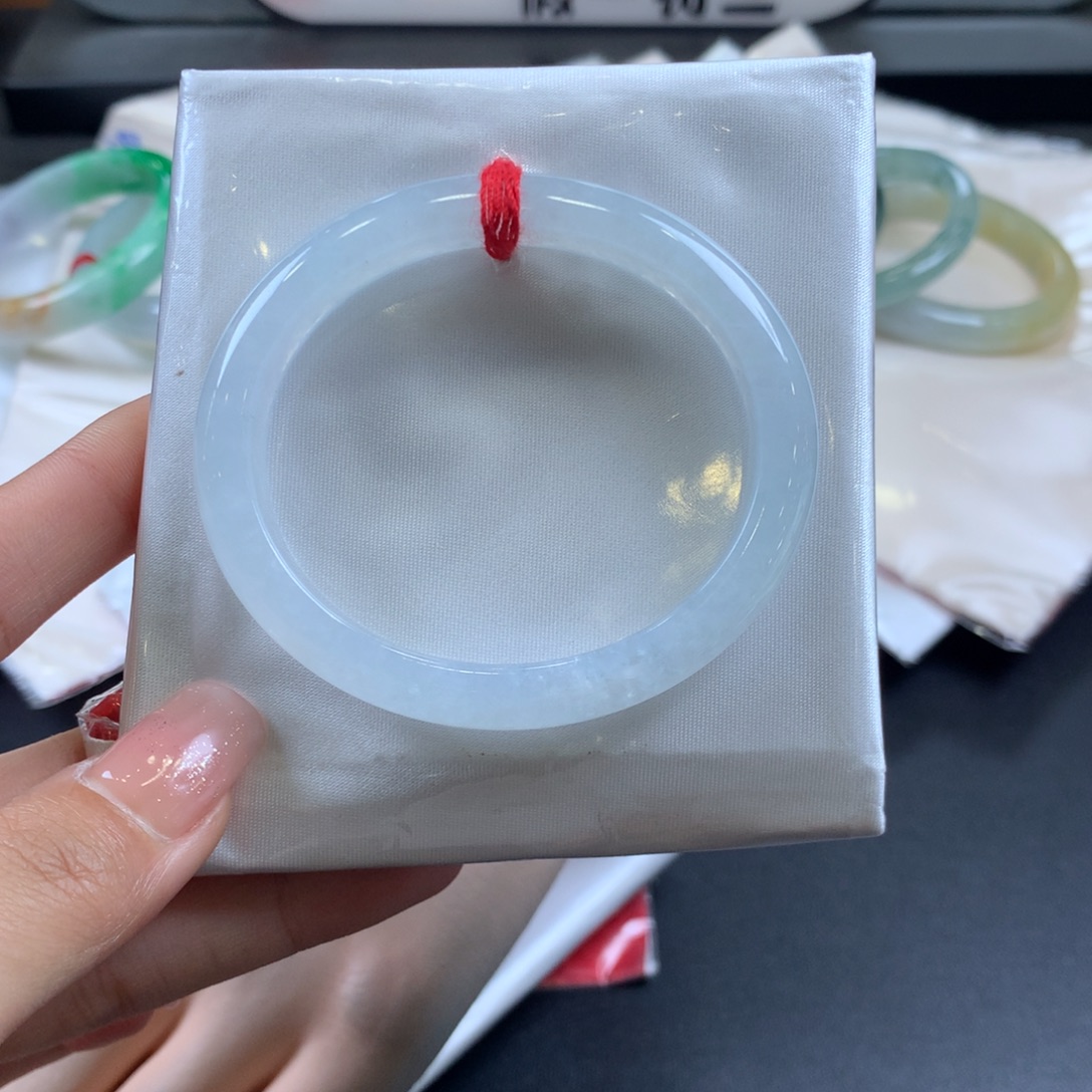 翡翠未镶嵌手镯54贵妃种水