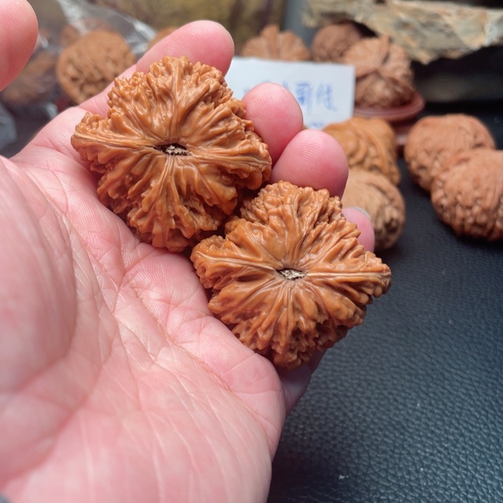 文玩核桃把件45全品老款宫灯