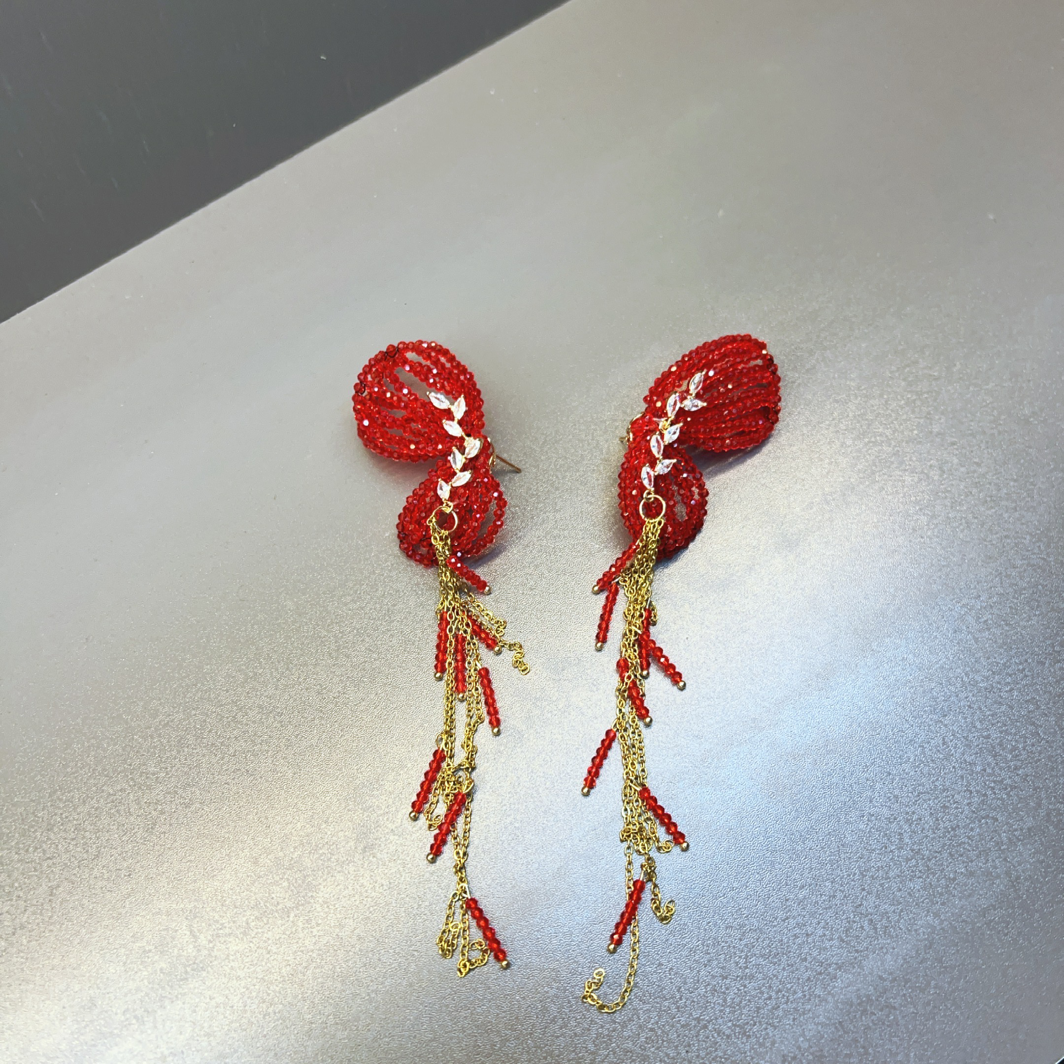 铜合金合成锆石耳饰 西子家莫奈中国红系列蝴蝶耳环设计气质