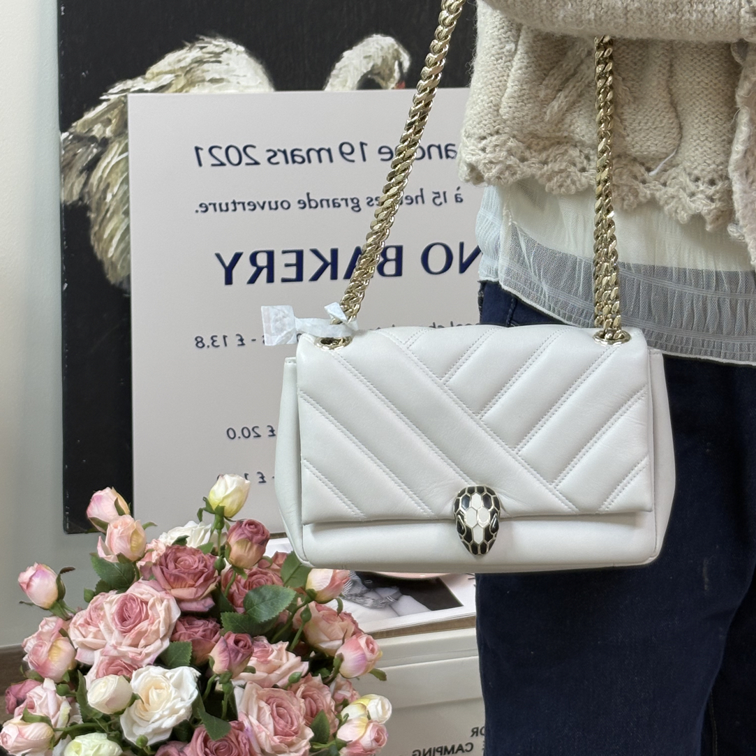 95新 BVLGARI/宝格丽 95新 白色宝格丽链条单肩