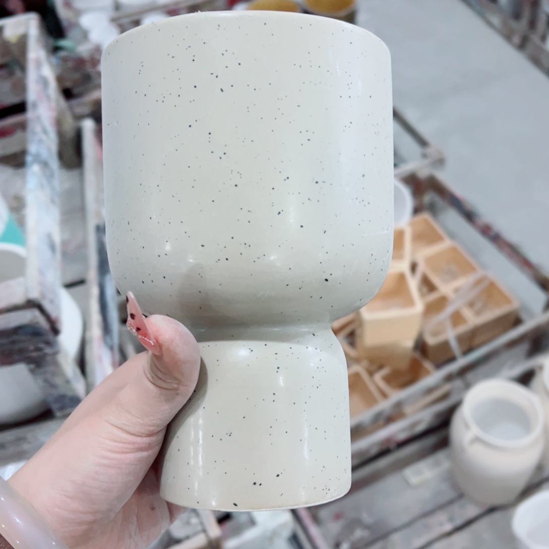 有孔，陶瓷花盆满10米包邮发货