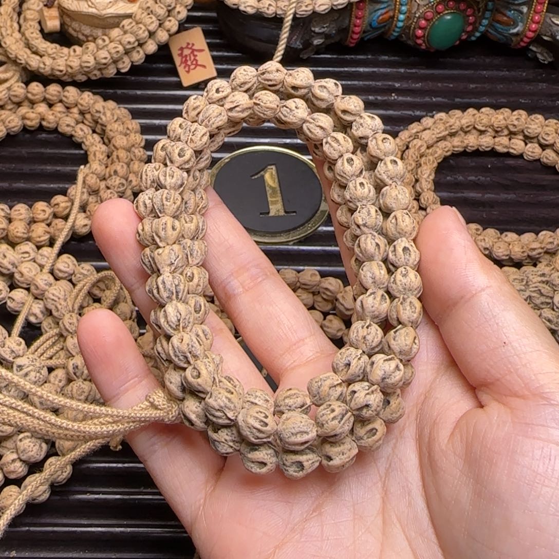 柏香籽/百香籽吊坠钟*亮