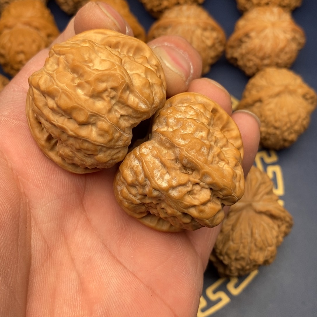 文玩核桃把件细*。42蛤蟆头